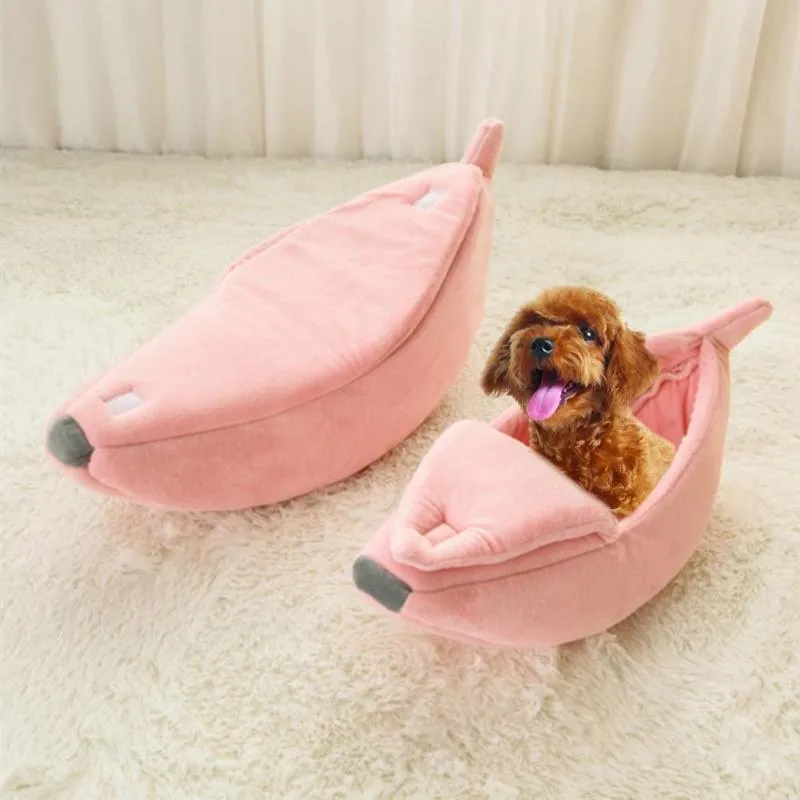 BANANA Pet Bed / Cozy Puppy and Kitten Kennel