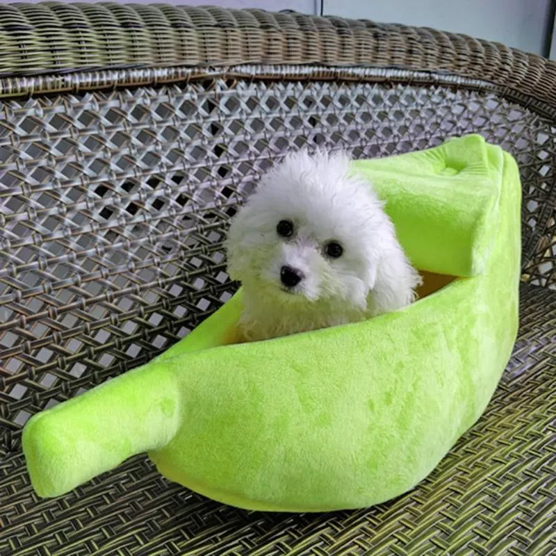 BANANA Pet Bed / Cozy Puppy and Kitten Kennel