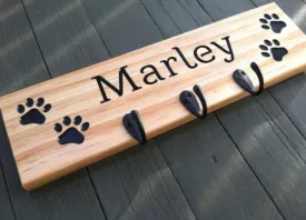 Personalized Dog Leash Holder - Wood Dog Leash Holder for Wall - Custom Dog Leash Holder - Dog Paw Print, Dog Lover Gift, Housewarming Gift