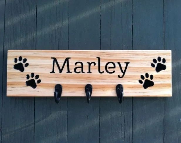 Personalized Dog Leash Holder - Wood Dog Leash Holder for Wall - Custom Dog Leash Holder - Dog Paw Print, Dog Lover Gift, Housewarming Gift