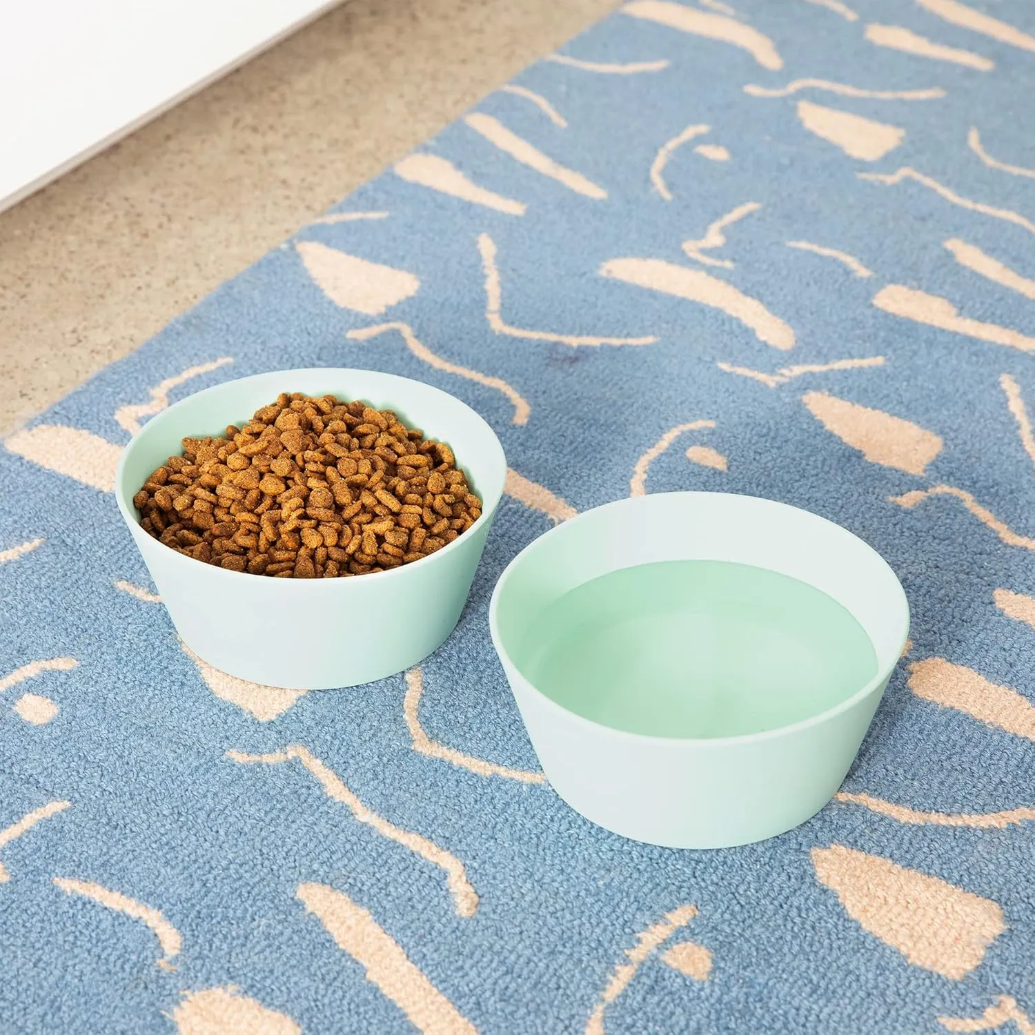 Waggo Habit Silicone Dog Bowl for All Breeds - Modern Heavyweight Silicone, Durable Pet Food and Water Dish Crock, Dishwasher Safe (Midnight)
